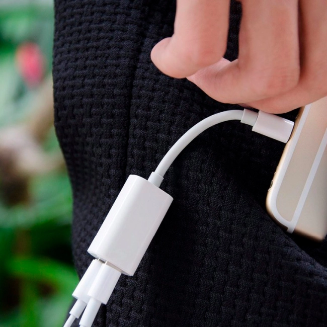 устройство для наушников и зарядки айфон