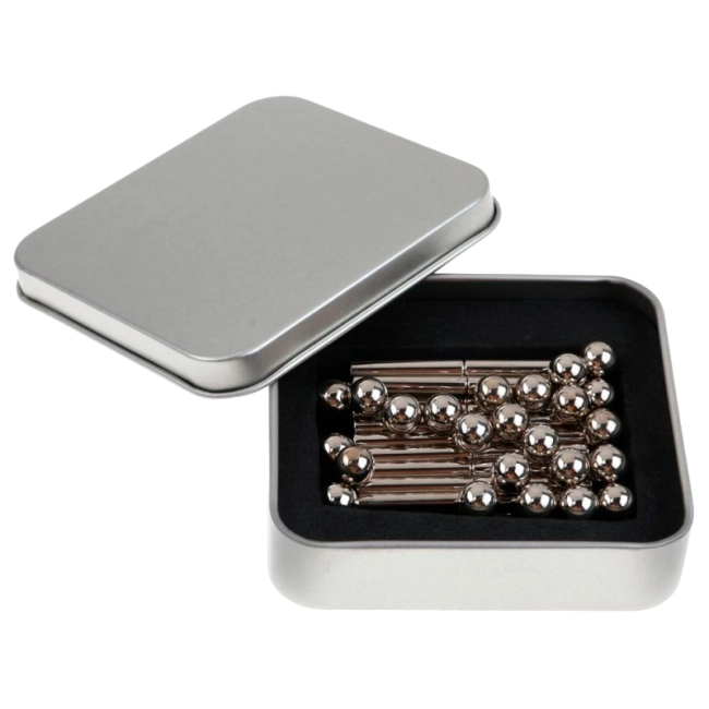 магнитный конструктор с шариками и палочками