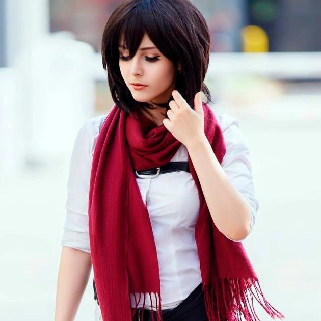 шарф мікаси з атаки титанів