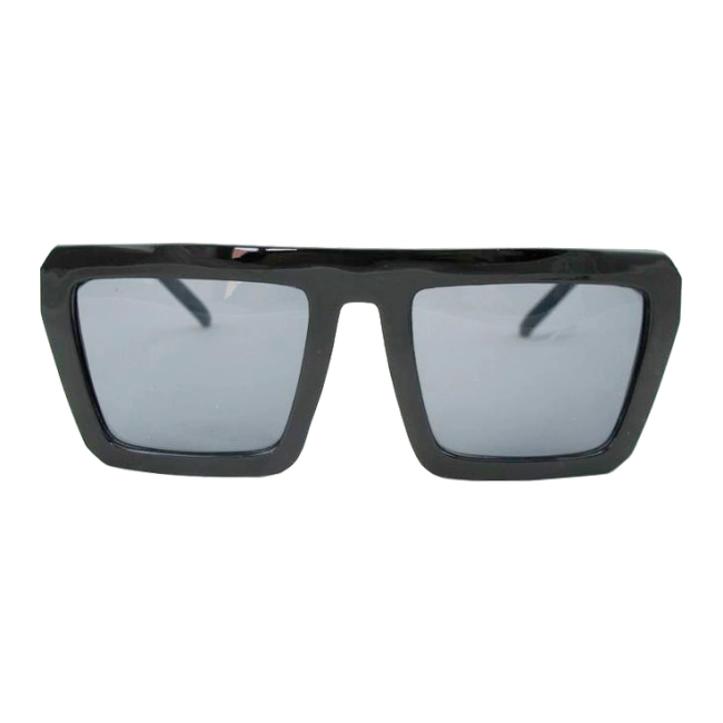сонцезахисні окуляри квадратної форми