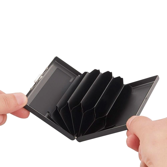 футляр для карт із захистом rfid