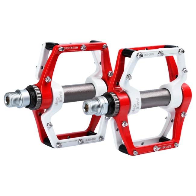 велосипедні педалі з шипами