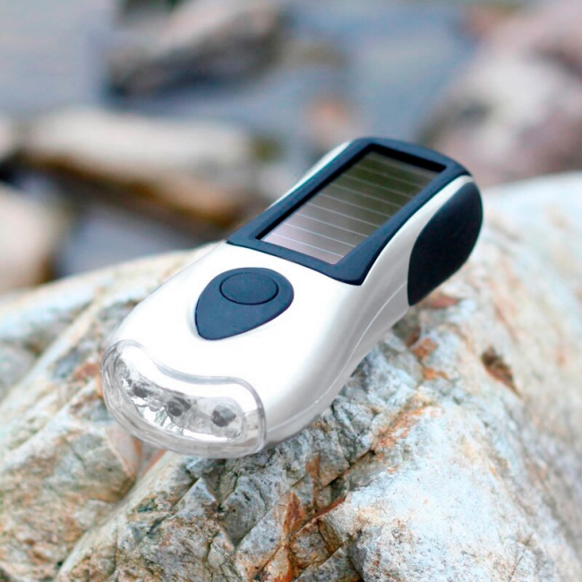 світлодіодний динамо ліхтар