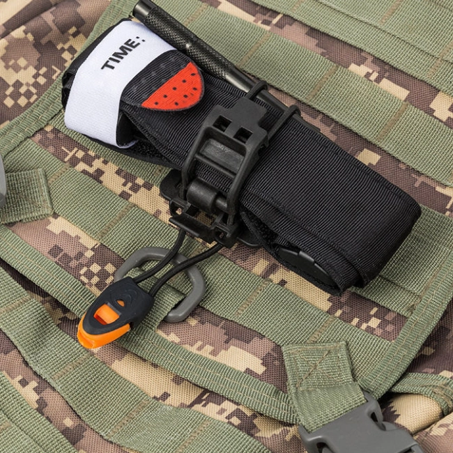 затискач для ліхтарика до molle