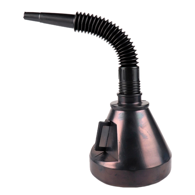 лейка для заправки автомобиля