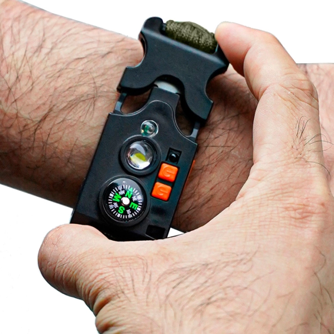 браслет для выживания из паракорда с фонариком