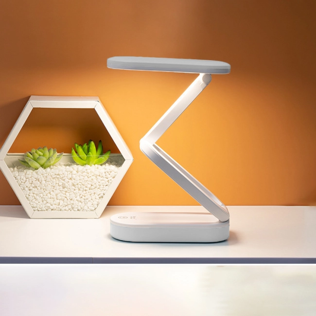 настільна світлодіодна лампа на акумуляторі