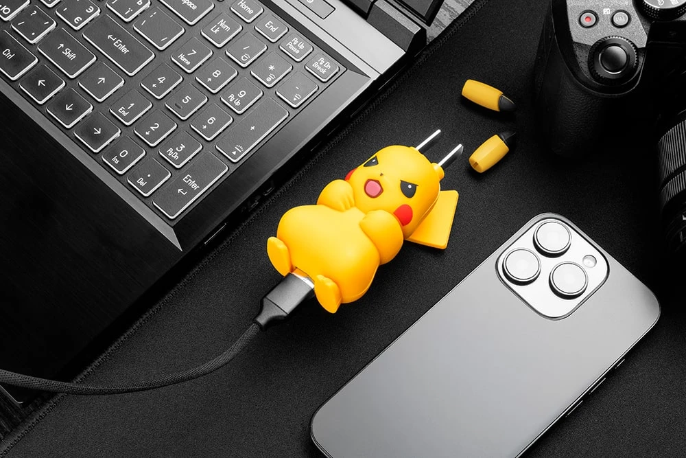 Блок USB для заряджання у вигляді Пікачу