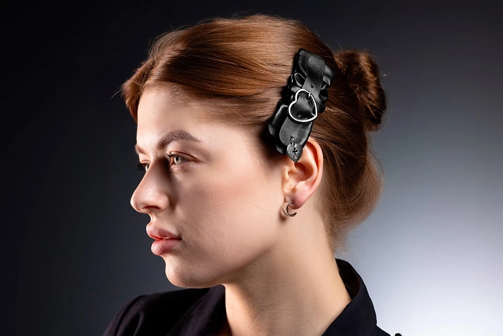 Жіноча шпилька на волосся