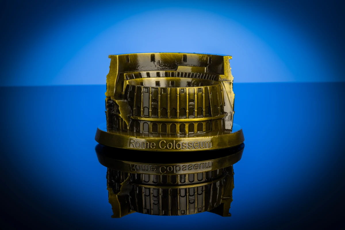 Декоративная статуэтка колизей