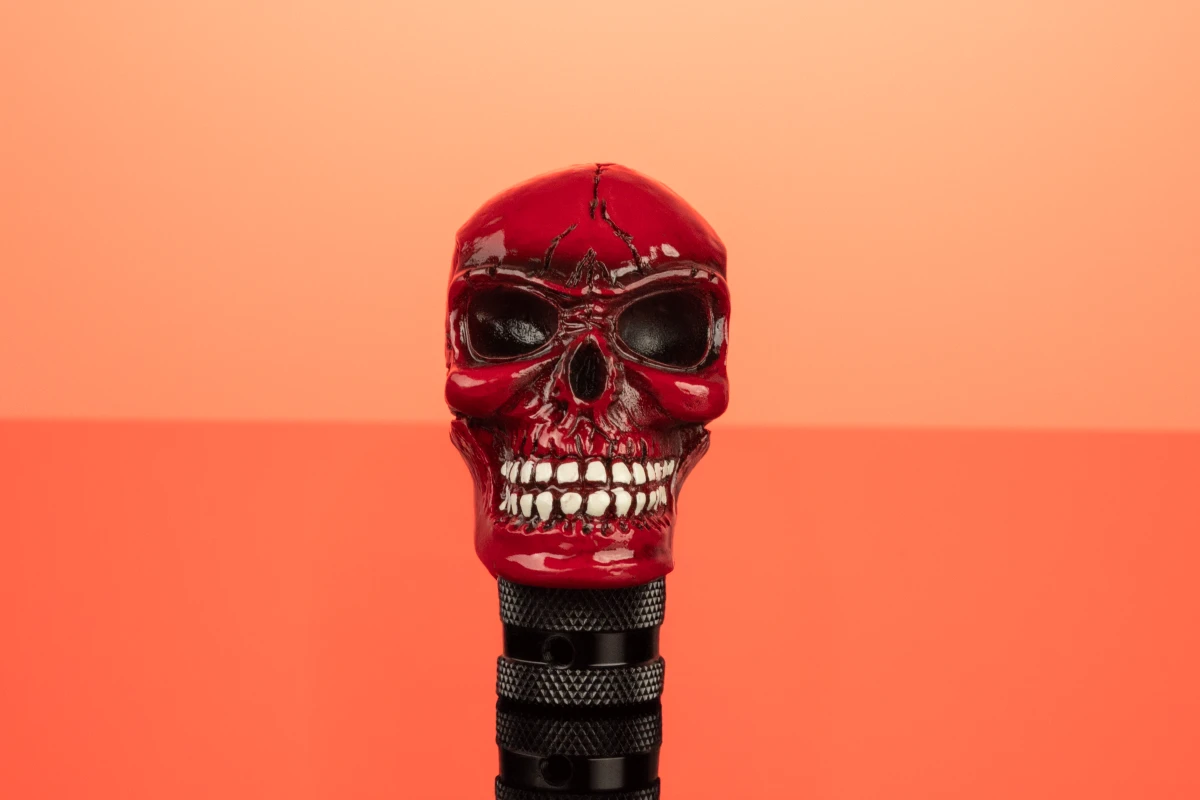 Насадка череп на КПП автомобиля