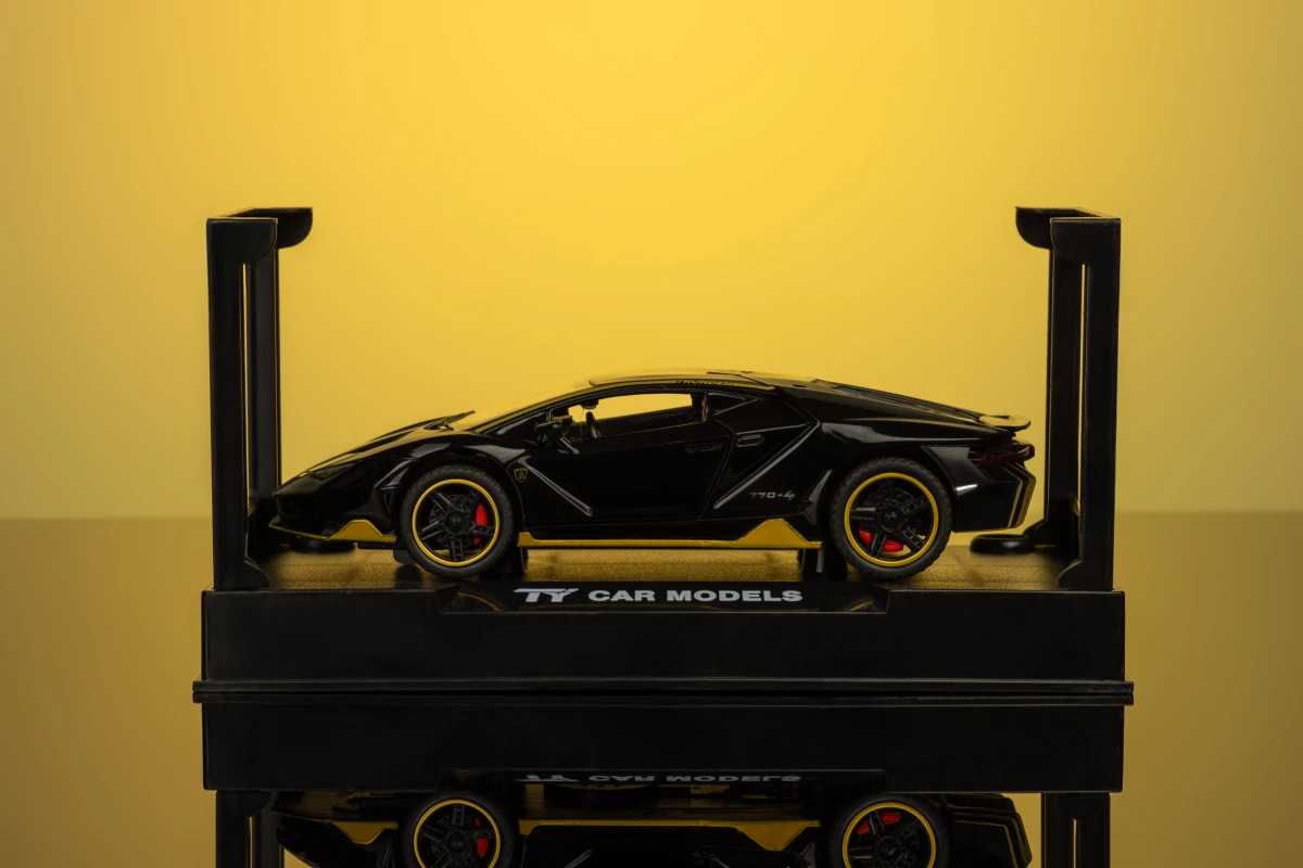 Игрушечная машинка Lamborghini Centenario LP 770-4