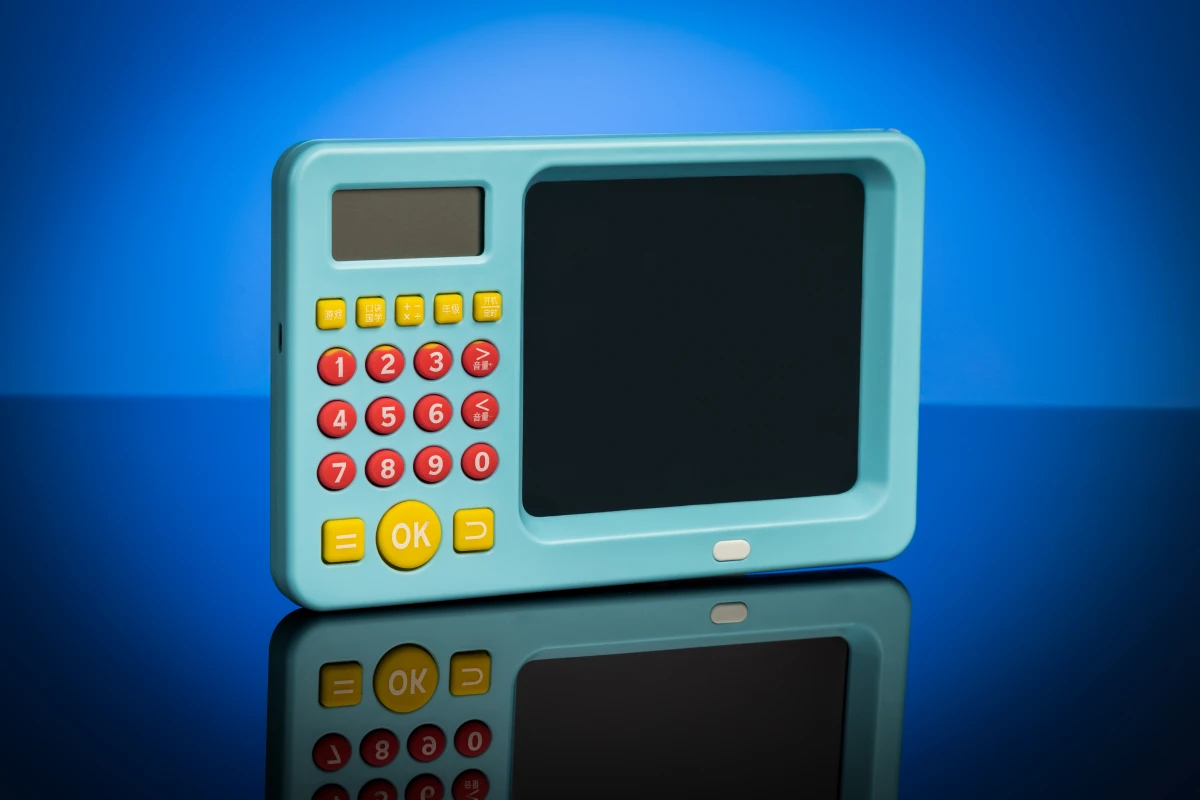 Многофункциональный детский планшет со стилусом